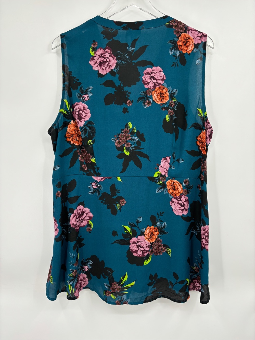 Torrid Teal Floral Tie-Front Sleeveless Top - Picture 8 of 13